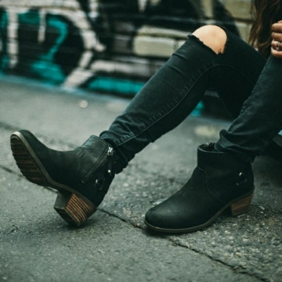 Teva | Shoes | Teva Foxy Leather Black 
